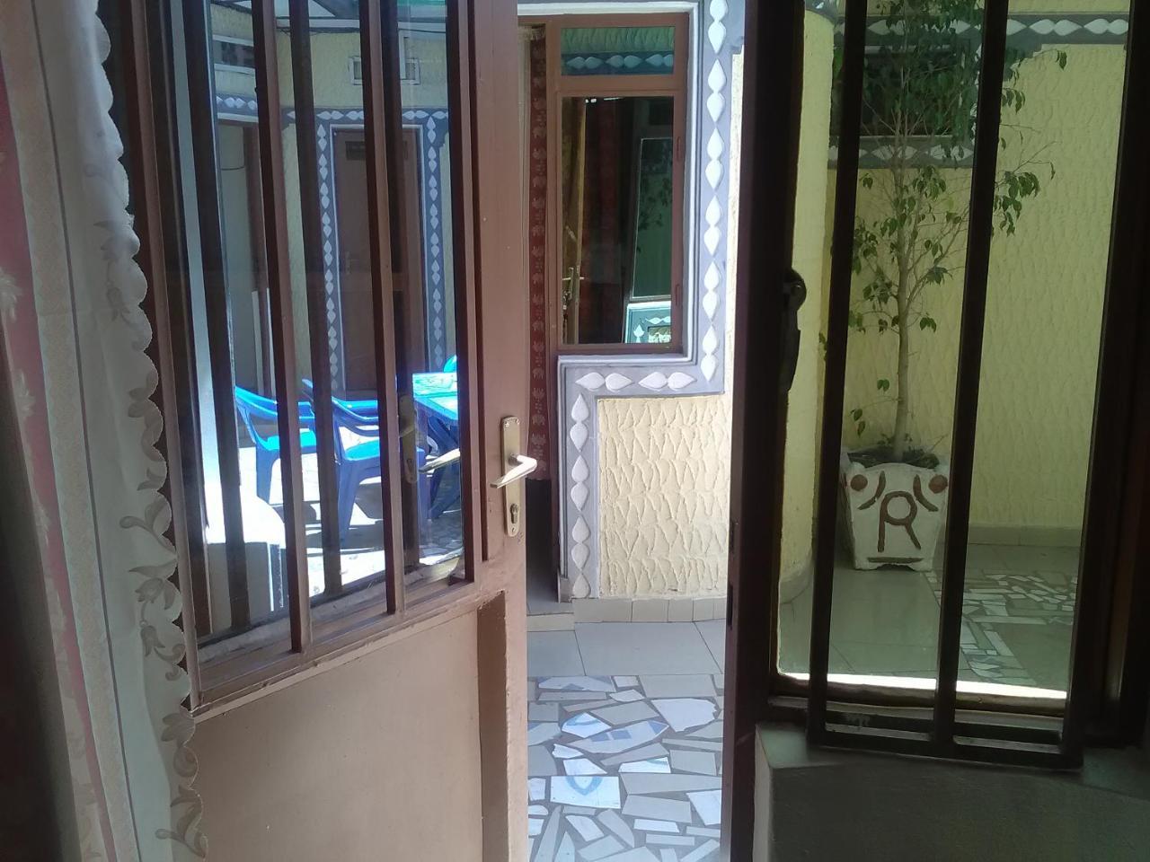 Gloria Motel Cyangugu Екстер'єр фото
