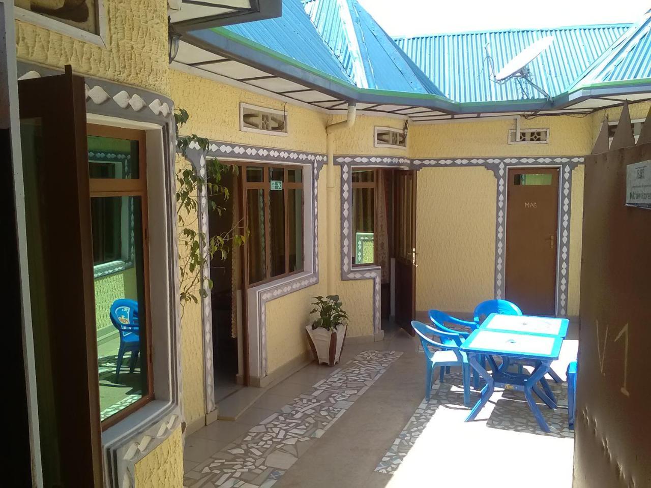 Gloria Motel Cyangugu Екстер'єр фото