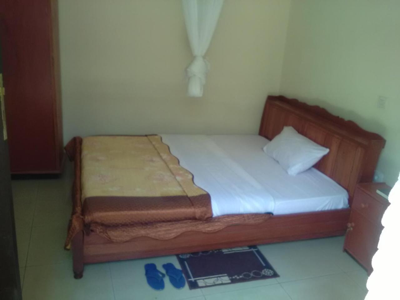 Gloria Motel Cyangugu Екстер'єр фото